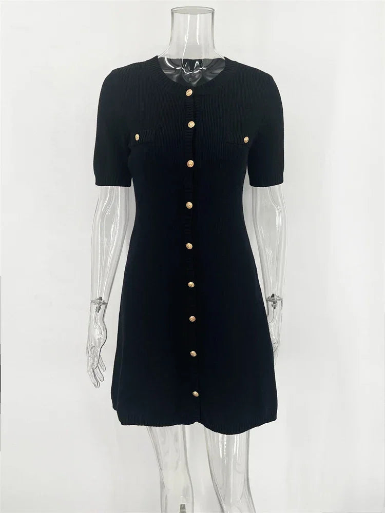 Robe mini en maille pour femme, avec boutons sur le devant et manches courtes, idéale pour le printemps et l'été.