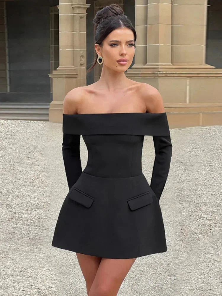 Robe courte élégante à manches longues, épaules dénudées, en tissu doux, avec poches pratiques, disponible en plusieurs…