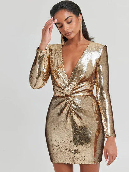 Robe courte en tissu pailleté doré, manches longues, col en V drapé, parfaite pour une soirée clubbing.