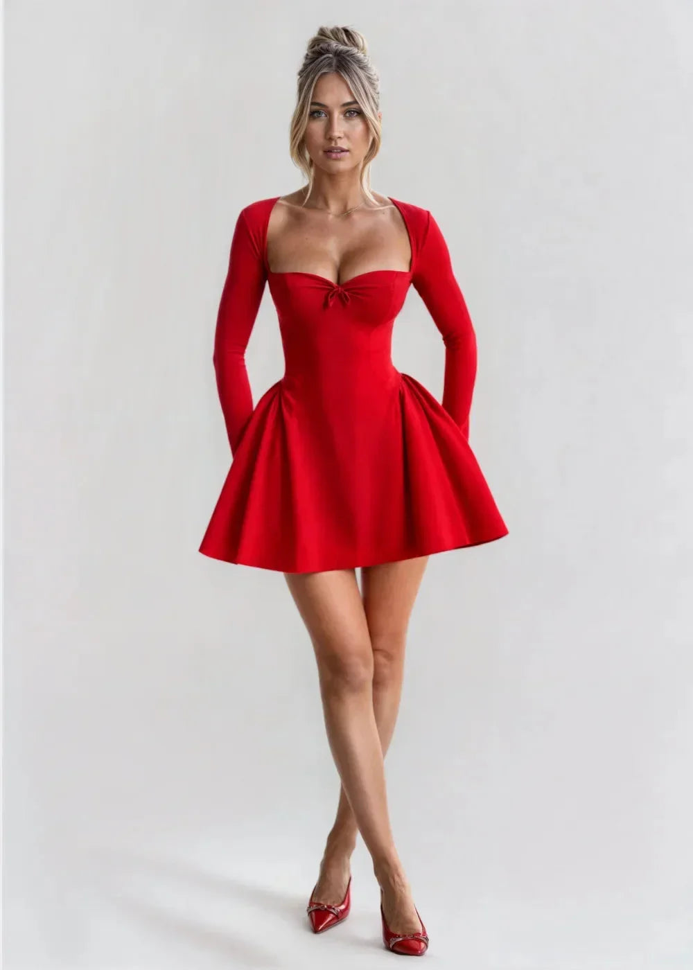 Abito Corto Donna Svasato con Scollo Elegante e Maniche Lunghe - Vesarelli