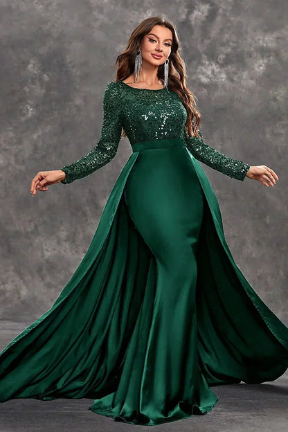 Robe longue en tissu fluide, ornée de sequins, avec une jupe élégante pour une silhouette gracieuse lors d'événements.