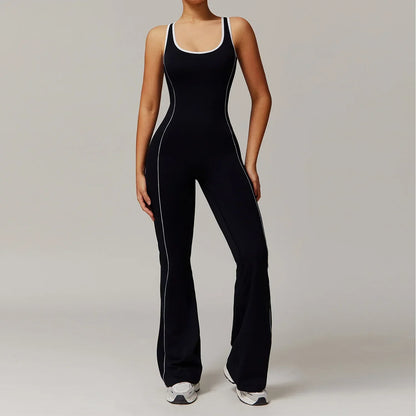 Haut de sport femme rose, dos nu, en tissu à séchage rapide pour un confort optimal.