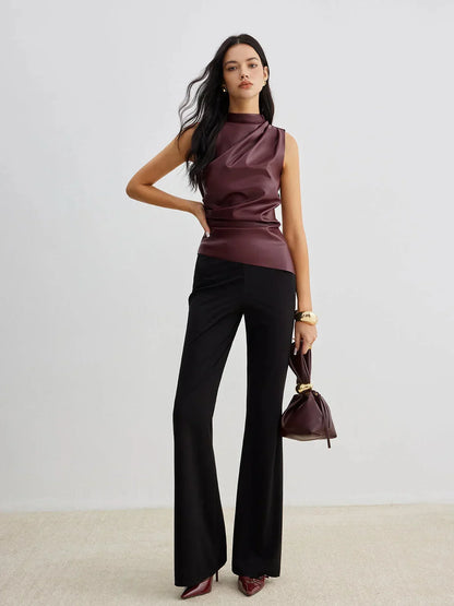 Top sans manches en satin pour femme avec col froncé, idéal pour une élégance décontractée et un style sophistiqué.