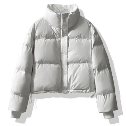 Doudoune courte d'hiver pour femme, couleur café, avec fermeture éclair et poches pratiques pour les jours froids.