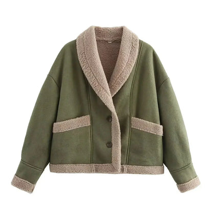 Veste d'hiver femme en imitation suède blanc avec doublure chaude pour les journées froides.